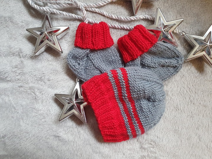 Strickanleitung Baby Set bestehend aus Mütze und Söckchen Größe 56/62!