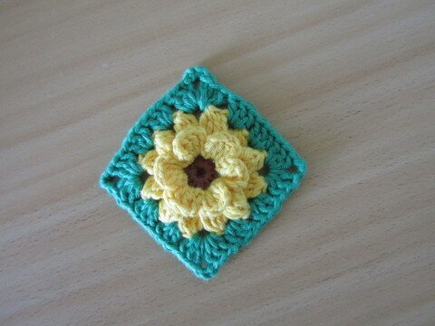 Anleitung Granny Square Sonnenblume häkeln