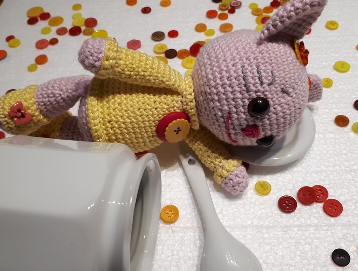 Häkelvorlage: Niedliches Kätzchen "Knöpfchen" selber machen