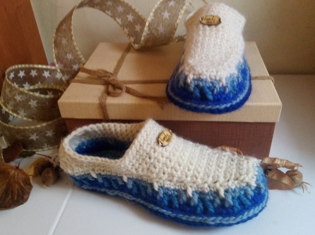 Moccasins. Crochet Pattern