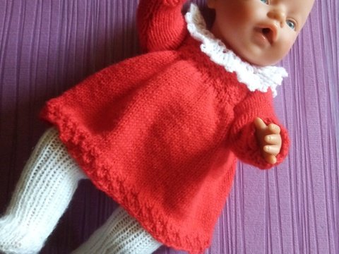 Strickanleitung Puppenkleid mit Häkelkragen und Strumpfhose Gr. 42/45