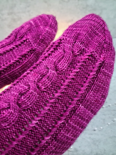 Streben zum Glück Socken Strickanleitung