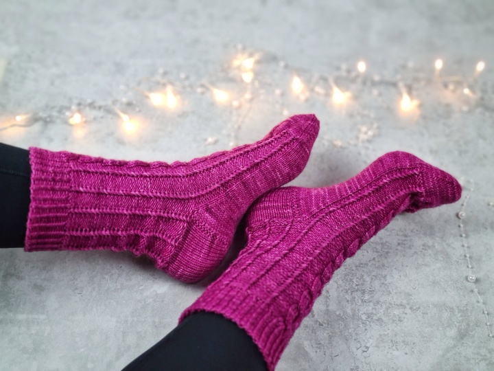 Streben zum Glück Socken Strickanleitung