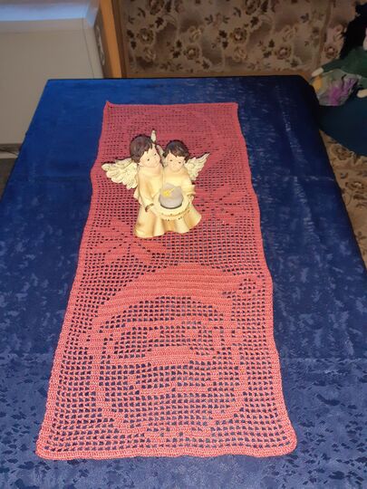 Anleitung Tischläufer Weihnachtsmann häkeln