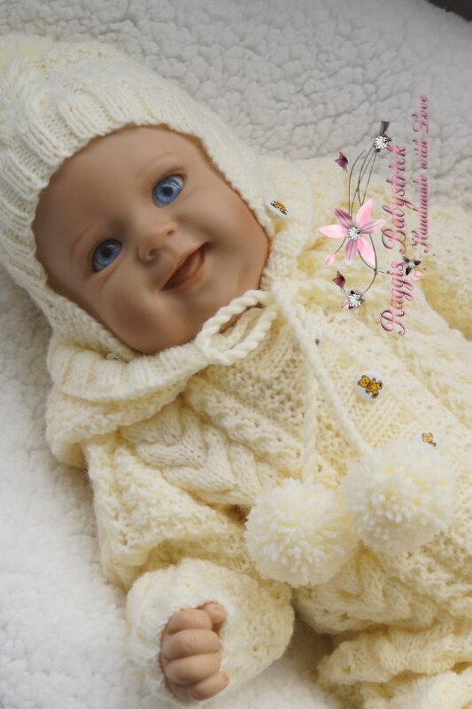 Strickanleitung für Baby's u. Reborns 3-teilig Modell Kristie Gr. 50 - 56