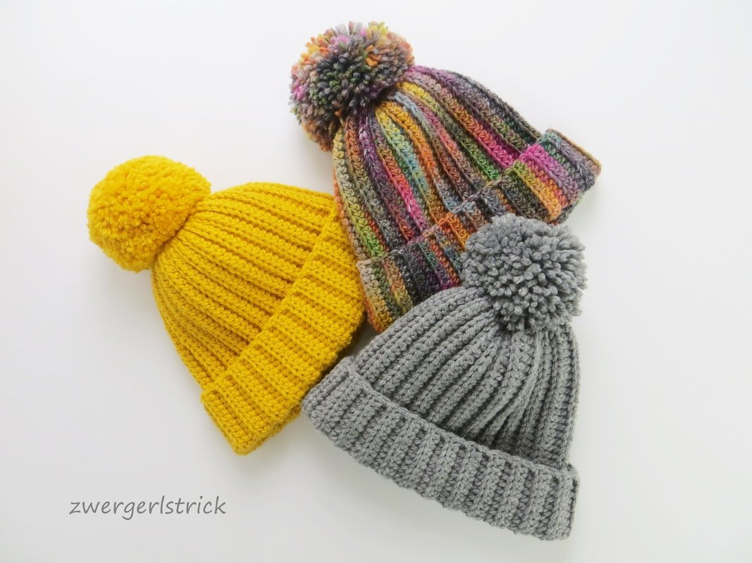 Häkelanleitung - einfache Pudelmützen für die ganze Familie