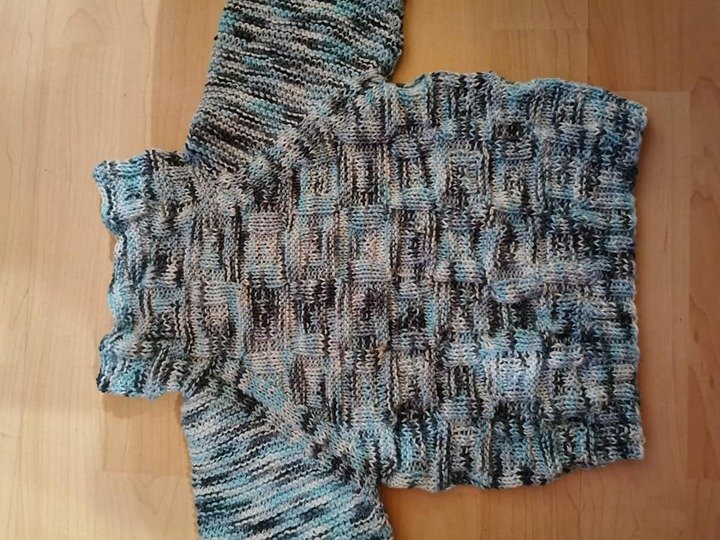 Anleitung süßes Baby-Set aus Jäckchen, Kapuzenjacke, Pullover