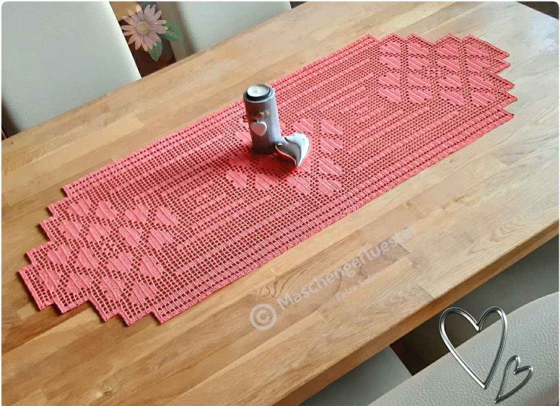 Tischläufer "Good Luck & Love" Häkeln / Anleitung
