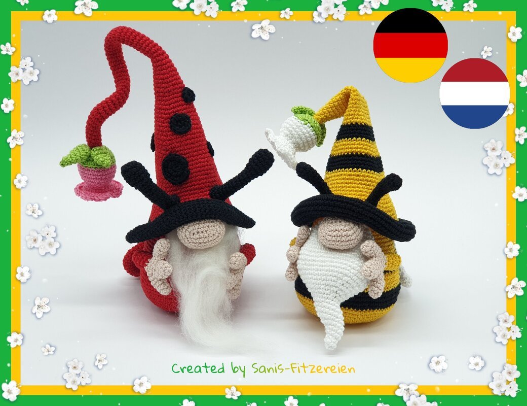 Zwei gehäkelte Amigurumi-Wichtel mit langen Bärten und spitzen Mützen im Marienkäfer- und Bienen-Design