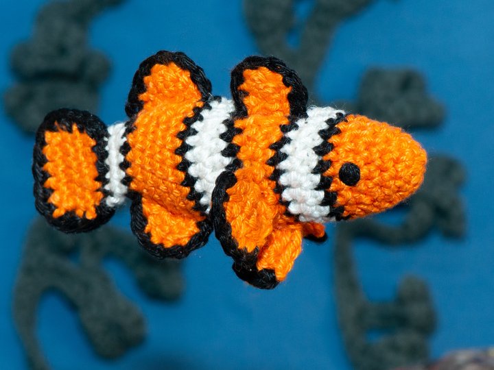 Häkelanleitung für Nino der Clownfisch