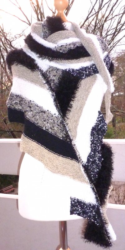 Pfeilschwanz - ein asymmetrisches Schaltuch - Bild 2