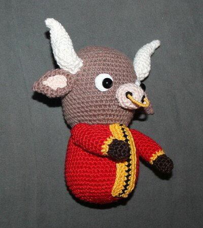 chinese bull Tyron crochet pattern