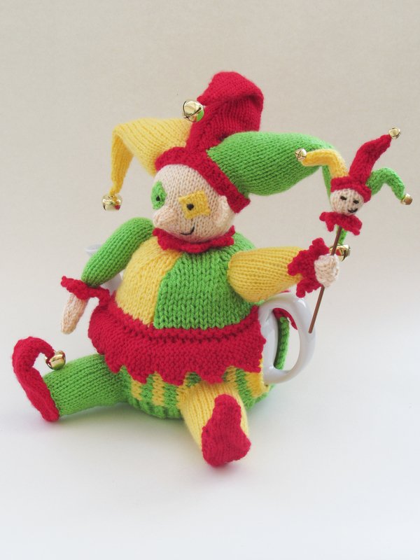 Court Jester Tea Cosy Knitting Pattern - Image 8