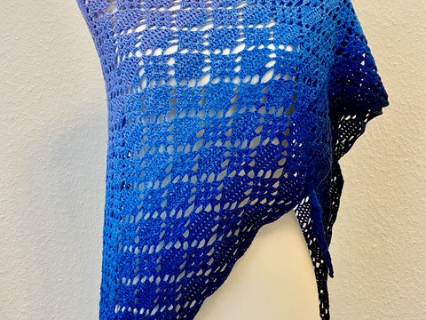 Häkelanleitung für schönes "Diamantenzauber" Dreieckstuch