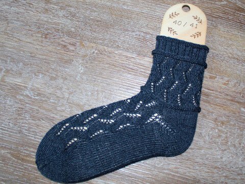 Strickanleitung - Edles Sockenmuster mit Lochmuster - Größe 40/41