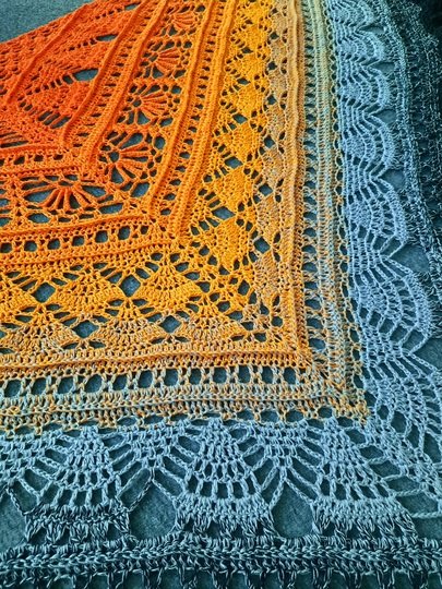 Big Blue Wonder - Häkeltuch