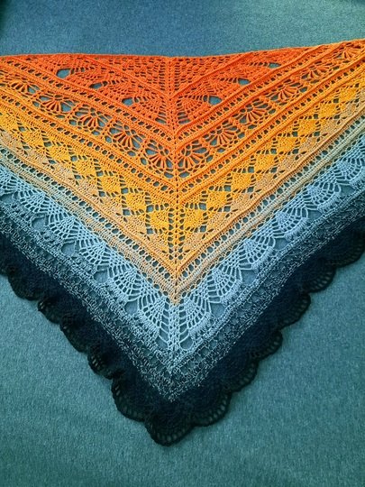 Big Blue Wonder - Häkeltuch