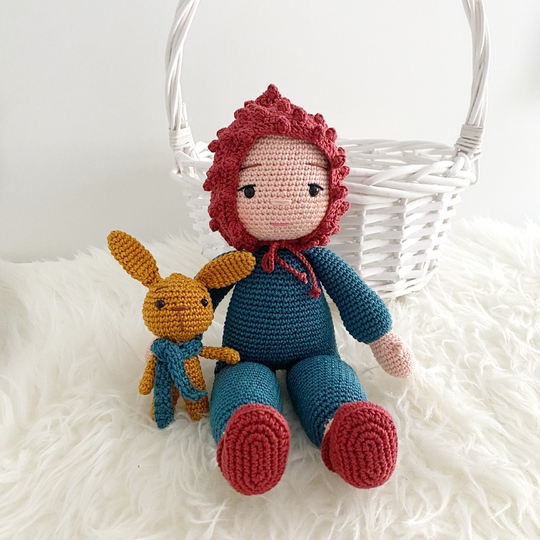 Baby LULU mit Häschen und 2 verschiedenen Mützen