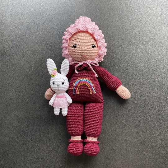 Baby LULU mit Häschen und 2 verschiedenen Mützen