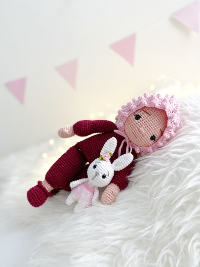 Baby LULU mit Häschen und 2 verschiedenen Mützen