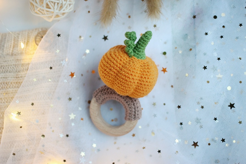 Crochet pattern baby rattle pumpkin