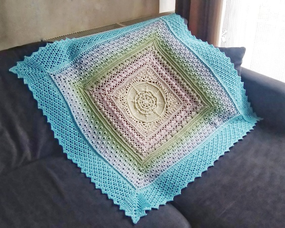 Pattern Anna's Tales Baby Blanket
