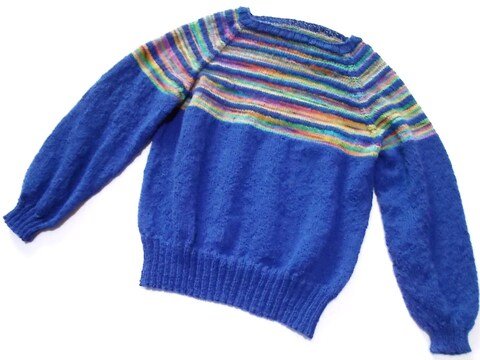 Raglan-Pullover RVO mit Streifen - Strickanleitung