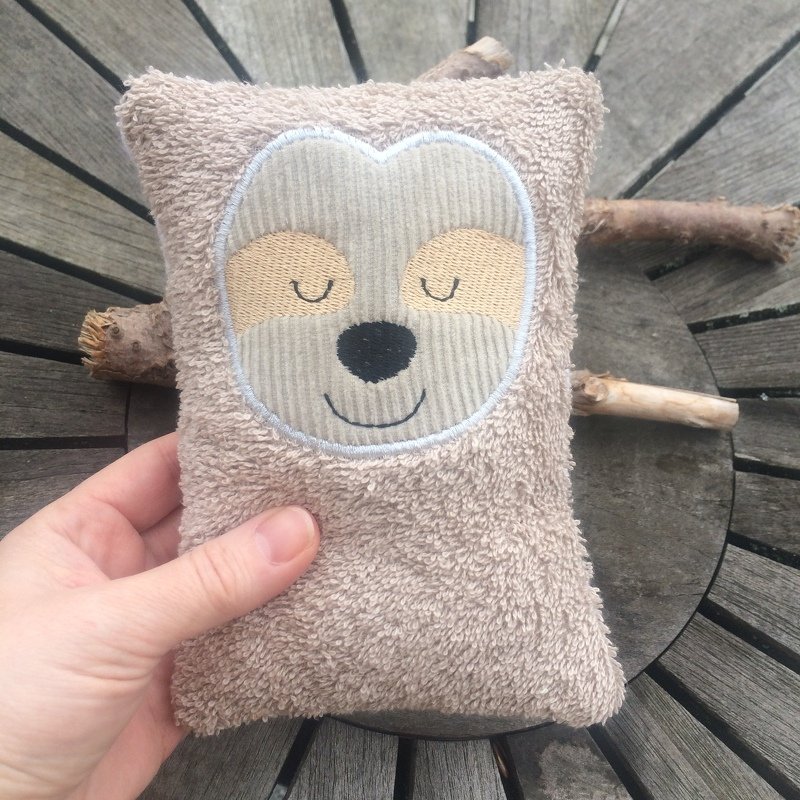 WärmeKissen Faultier Stickdatei ITH mit Inlett 13x18 16x26 24x36 - Bild 6