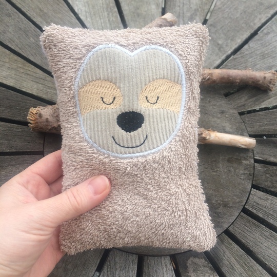 WärmeKissen Faultier Stickdatei ITH mit Inlett 13x18 16x26 24x36