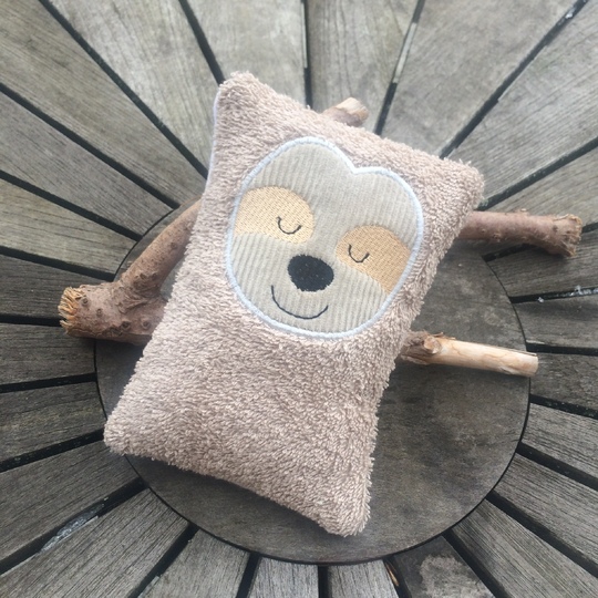 WärmeKissen Faultier Stickdatei ITH mit Inlett 13x18 16x26 24x36