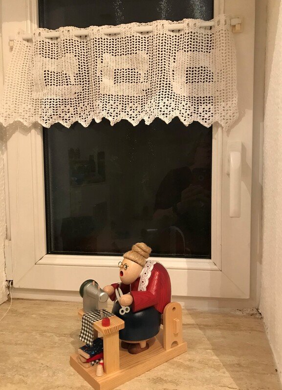 Anleitung Scheibengardine mit Nähmaschinen - Bild 2
