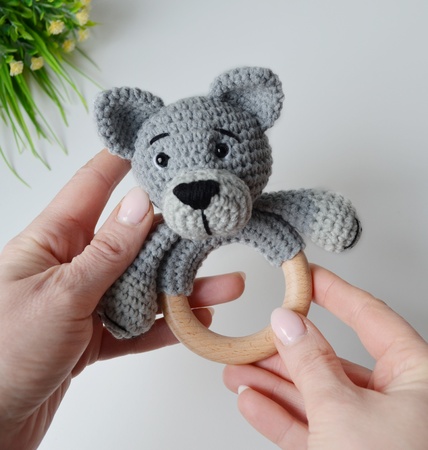 Crochet wolf baby rattle pattern