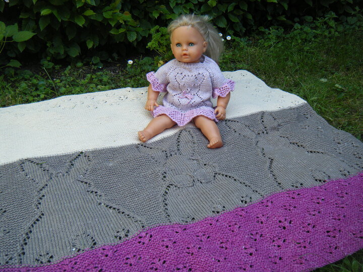 Strickanleitung Babydecke "3 Hasen"