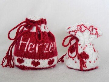 Strickanleitung Geschenksäckchen "Von Herzen" 2er Set- in Doubleface