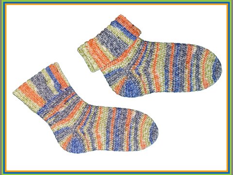 einfache Häkelsocken mit Umschlag häkeln Anleitung Banderolen zum drucken