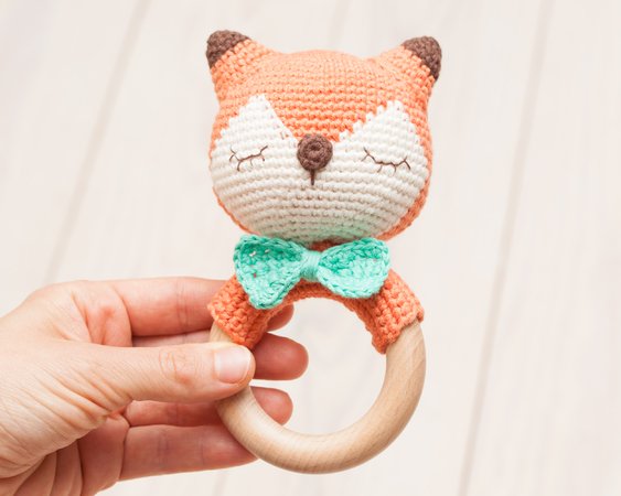 Fox rattle crochet pattern