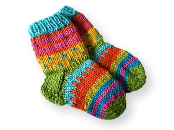 Knitting pattern baby socks - 3 sizes