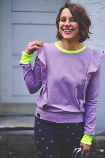 Schnittmuster Pullover mit Rüsche, Volant, uvm. in Damen Gr. 32 - 54