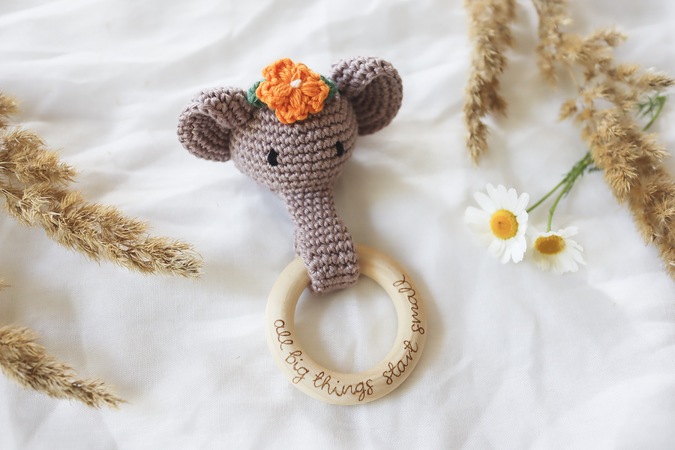 Crochet pattern elephant rattle