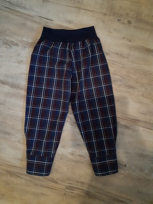 Nähanleitung für eine Kinderhose aus einem Männerhemd