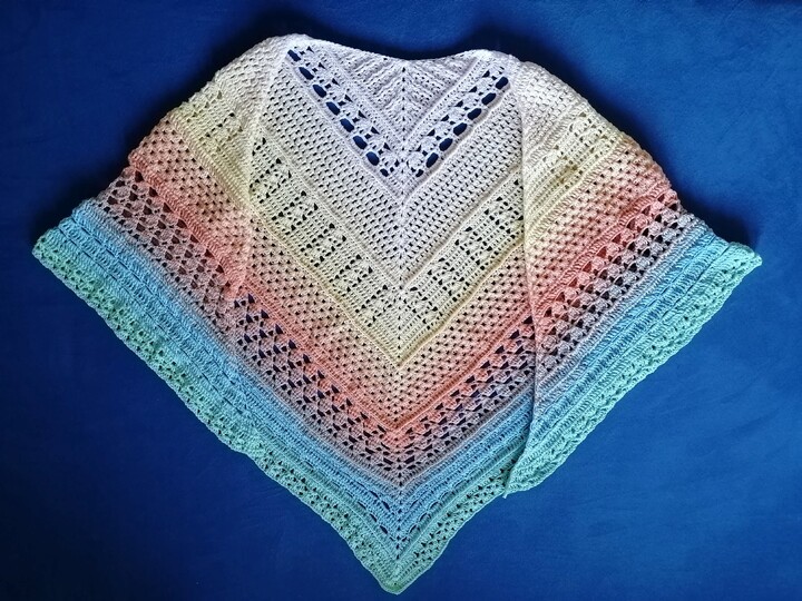 Häkelanleitung Dreieckstuch "Evas Jahr 2020"