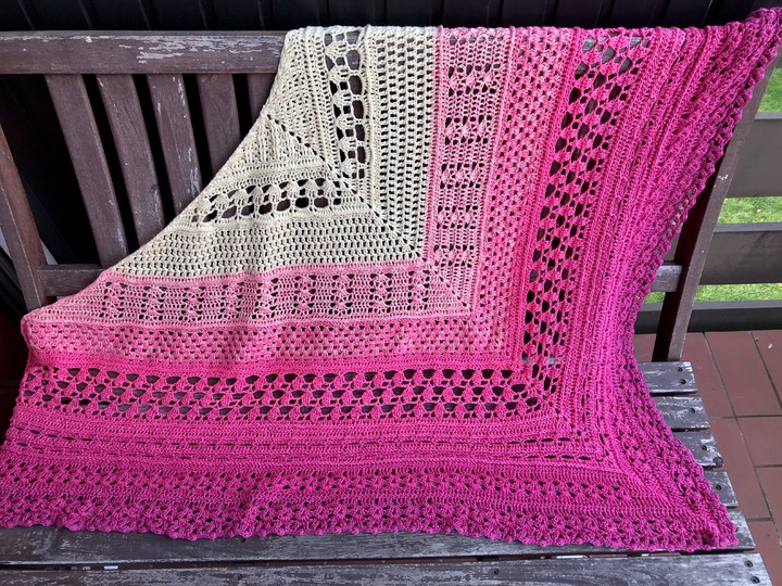 Häkelanleitung Dreieckstuch "Evas Jahr 2020"