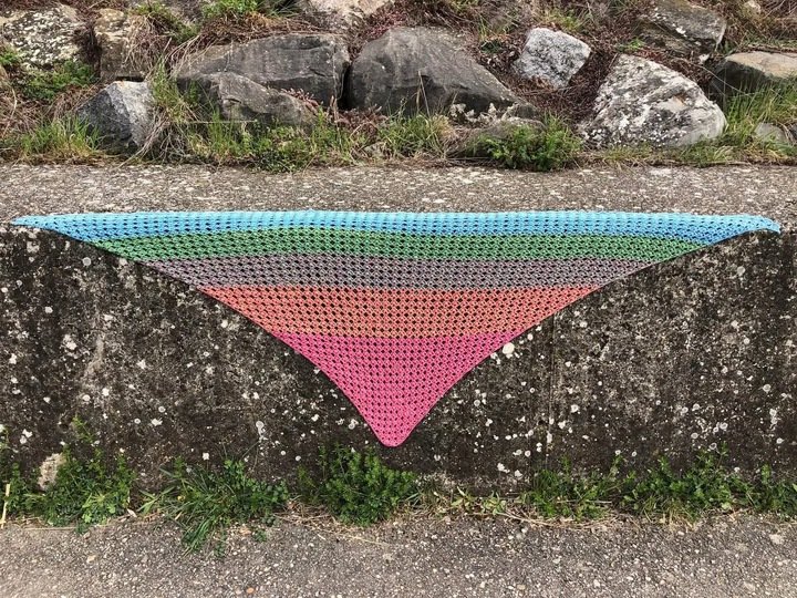 Lovely Lucy - Häkelanleitung Dreieckstuch *anfängertauglich*