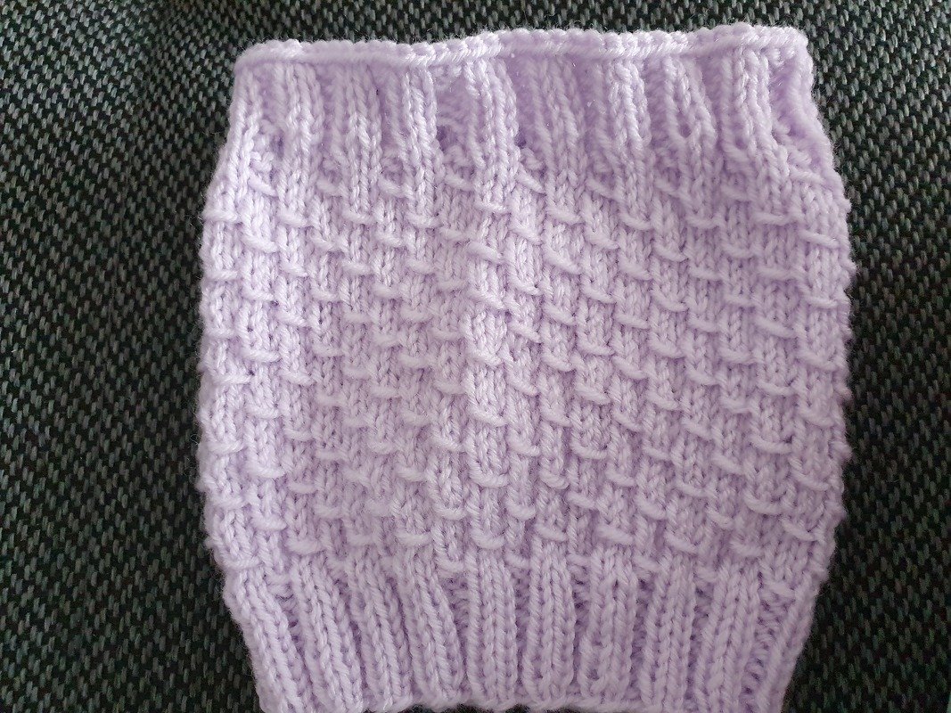 Strickanleitung Babymütze mit Kordel zum Zusammenziehen Größe 56/62! - Bild 4