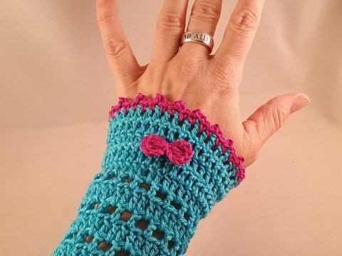 Anleitung Einfache gehäkelte Pulswärmer