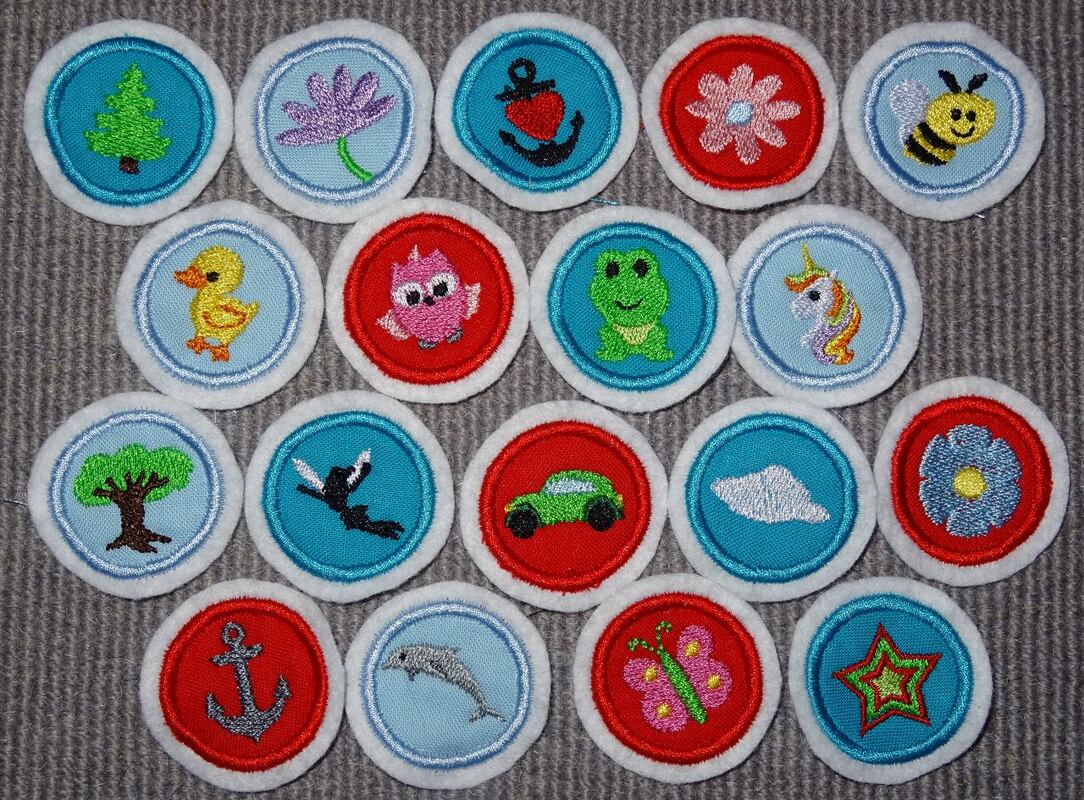 2cm Minis jeweils mit 3cm Button 54 Motive Stickdatei - Bild 7