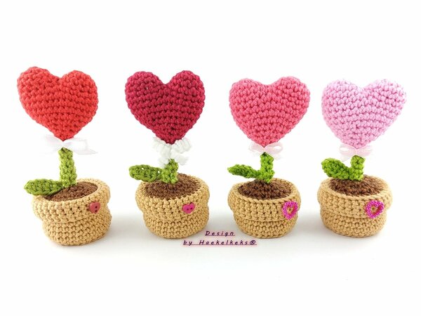Mini-Heartflower in a pot -- Crochet Pattern by Haekelkeks®