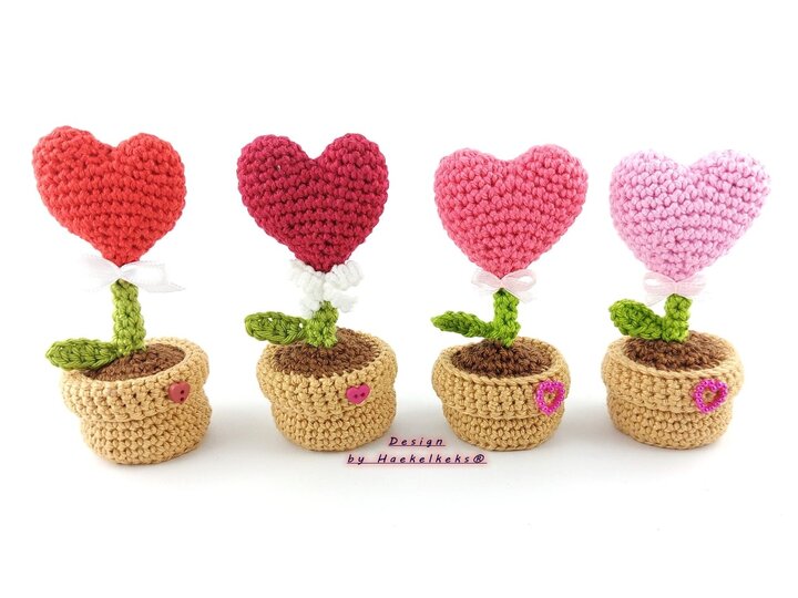 Mini-Herzblümchen im Topf -- Häkelanleitung von Haekelkeks®