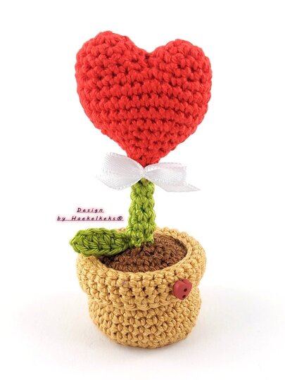 Mini-Herzblümchen im Topf -- Häkelanleitung von Haekelkeks®