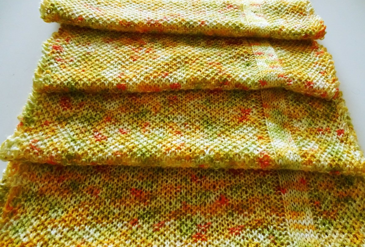 Knitting pattern scarf "Daffodil"